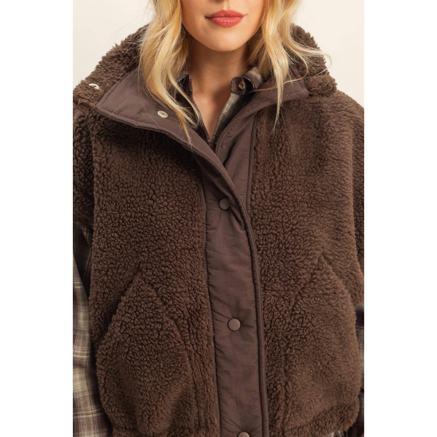 Cozy Sherpa Vest - Brown