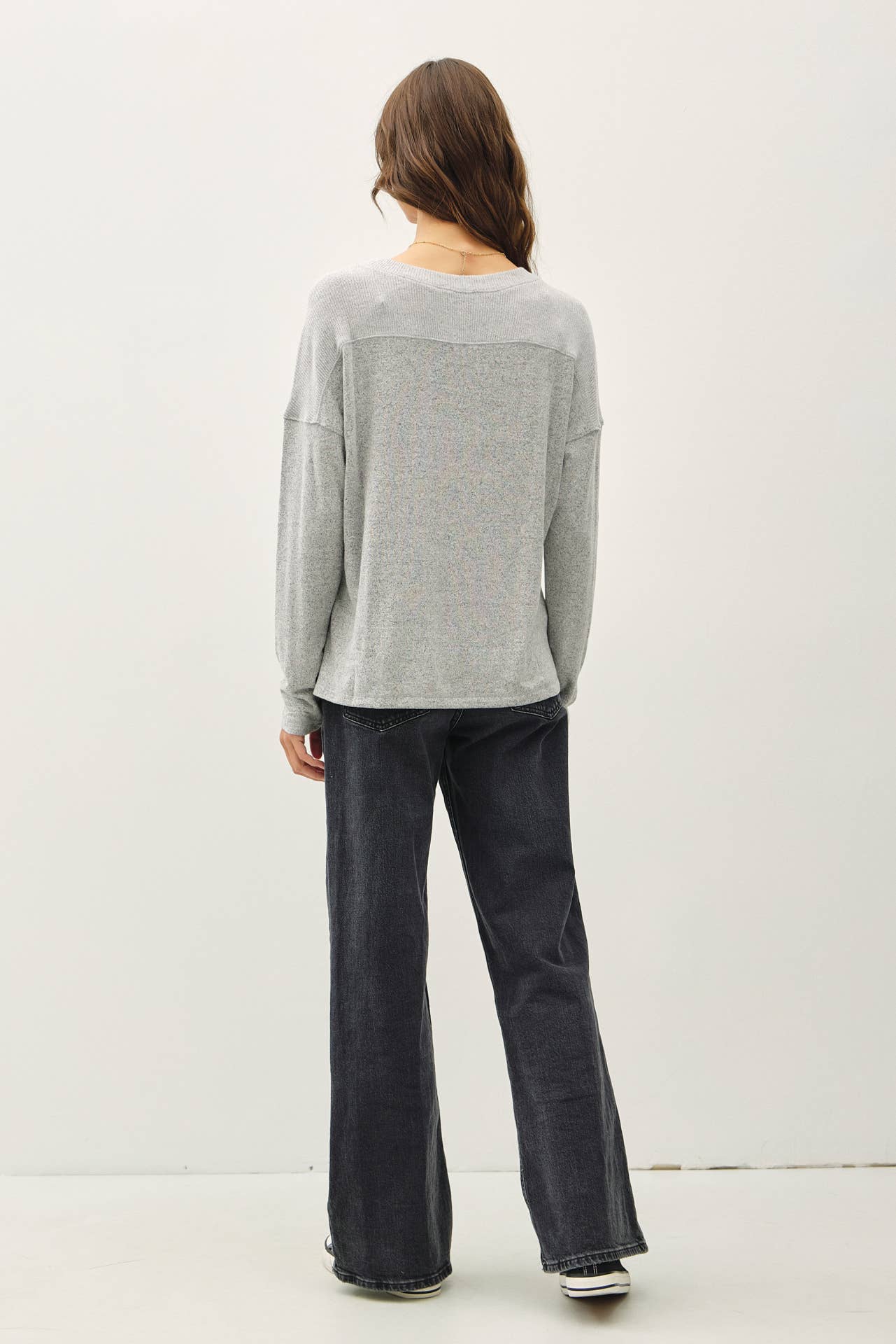 Light Weight V-Neck Sweater