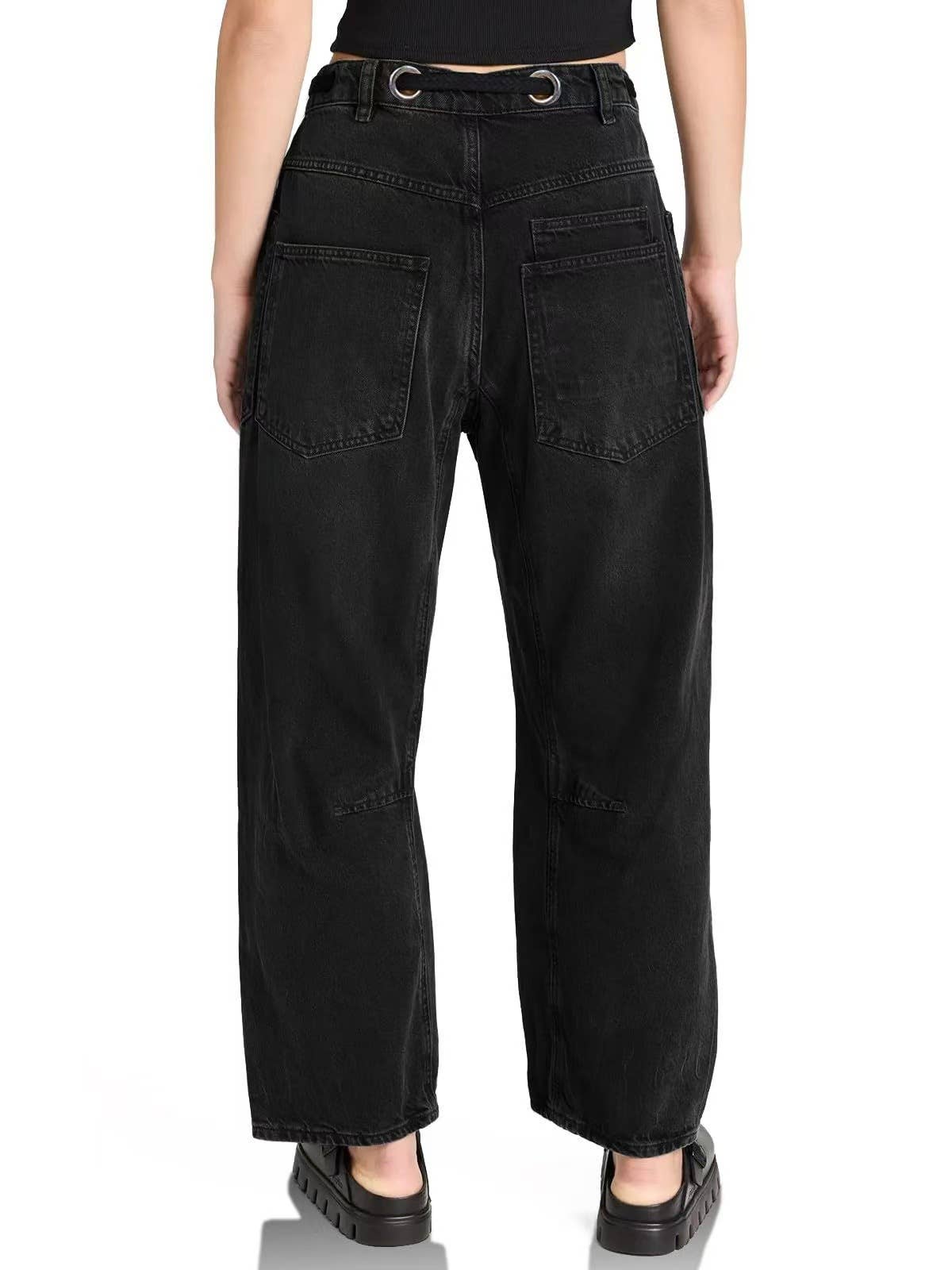 Barrel jean with patches