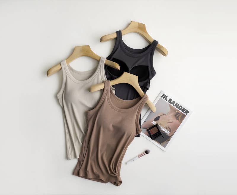 Essential Basic Rib Soft tank top with built in bra