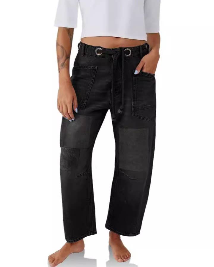 Barrel jean with patches
