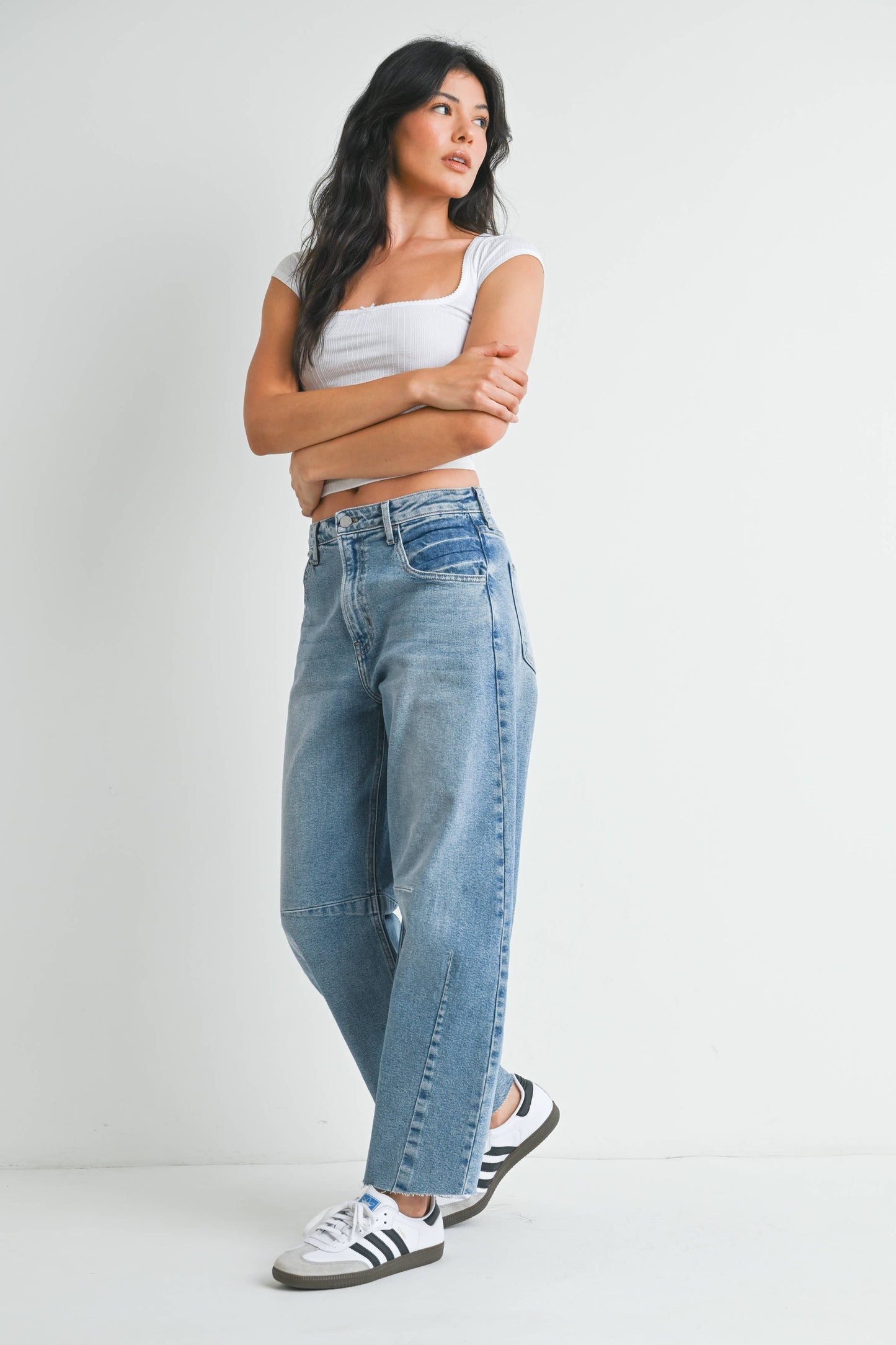 Barrel Jean w/ Seams - Light Wash