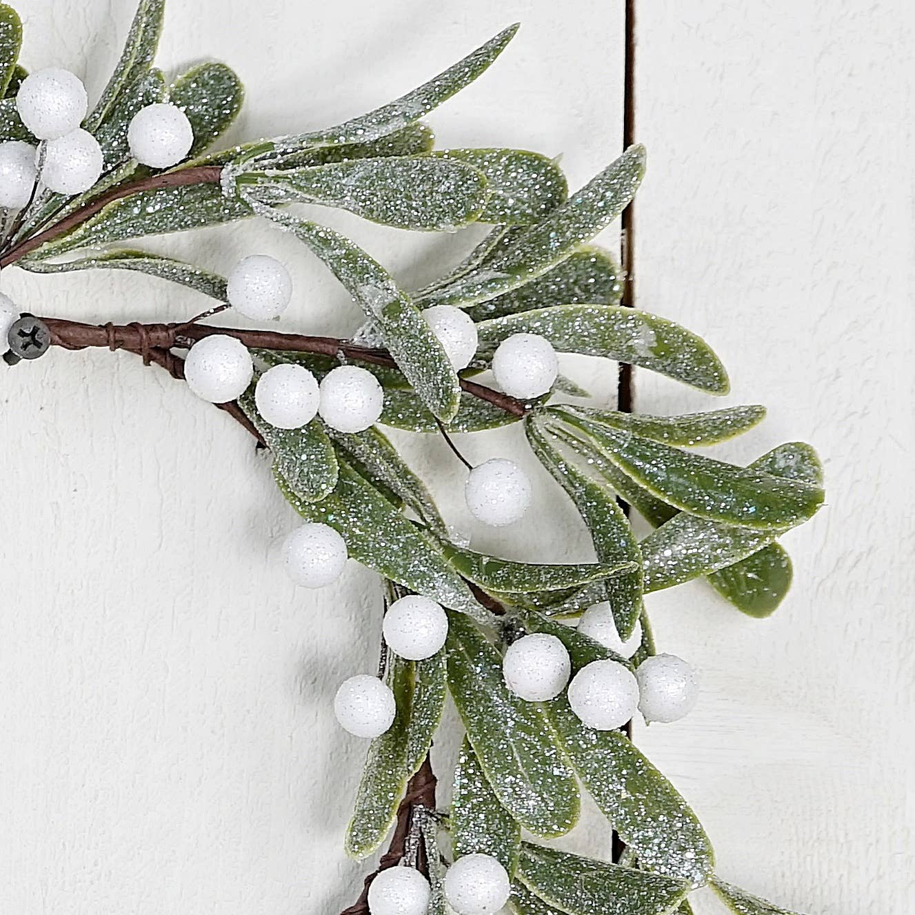 Frosted Mistletoe Wreath - 12"