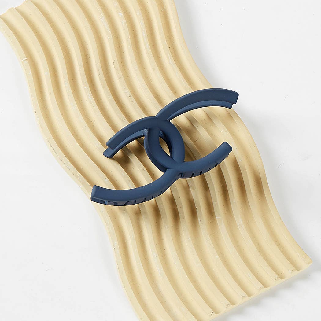 Double C Solid Color Hair Claw