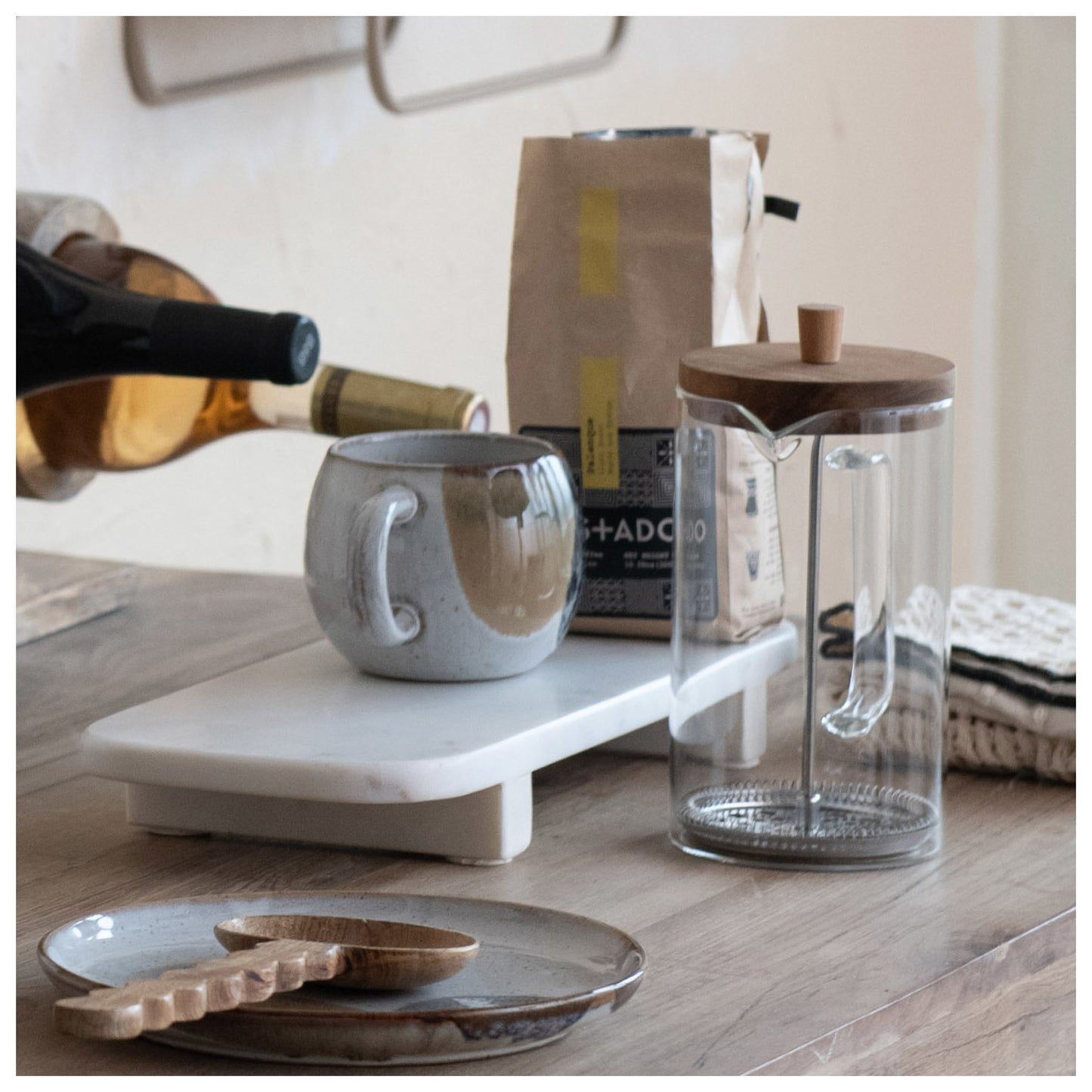 36 oz. French Press Coffee Maker w/ Acacia Wood Lid (Makes 4 Cups)