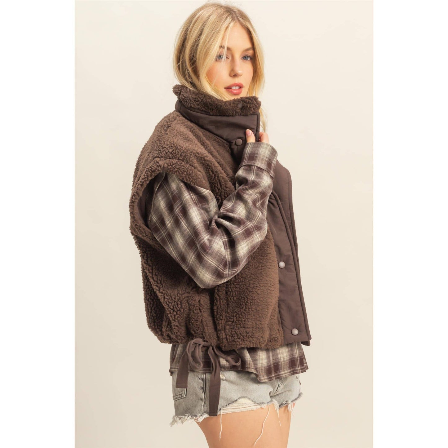 Cozy Sherpa Vest - Brown