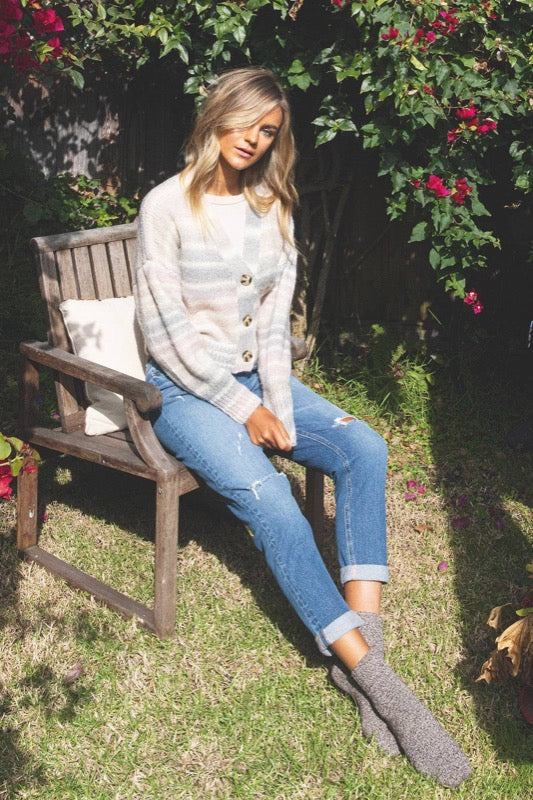 Distressed Double Cuffed Stretch Mom Jean