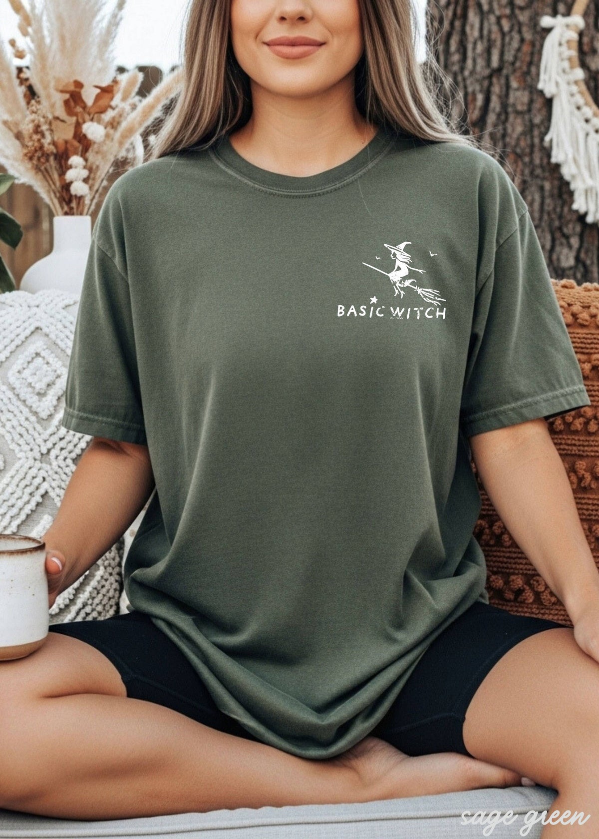 Basic Witch Tee - pepper