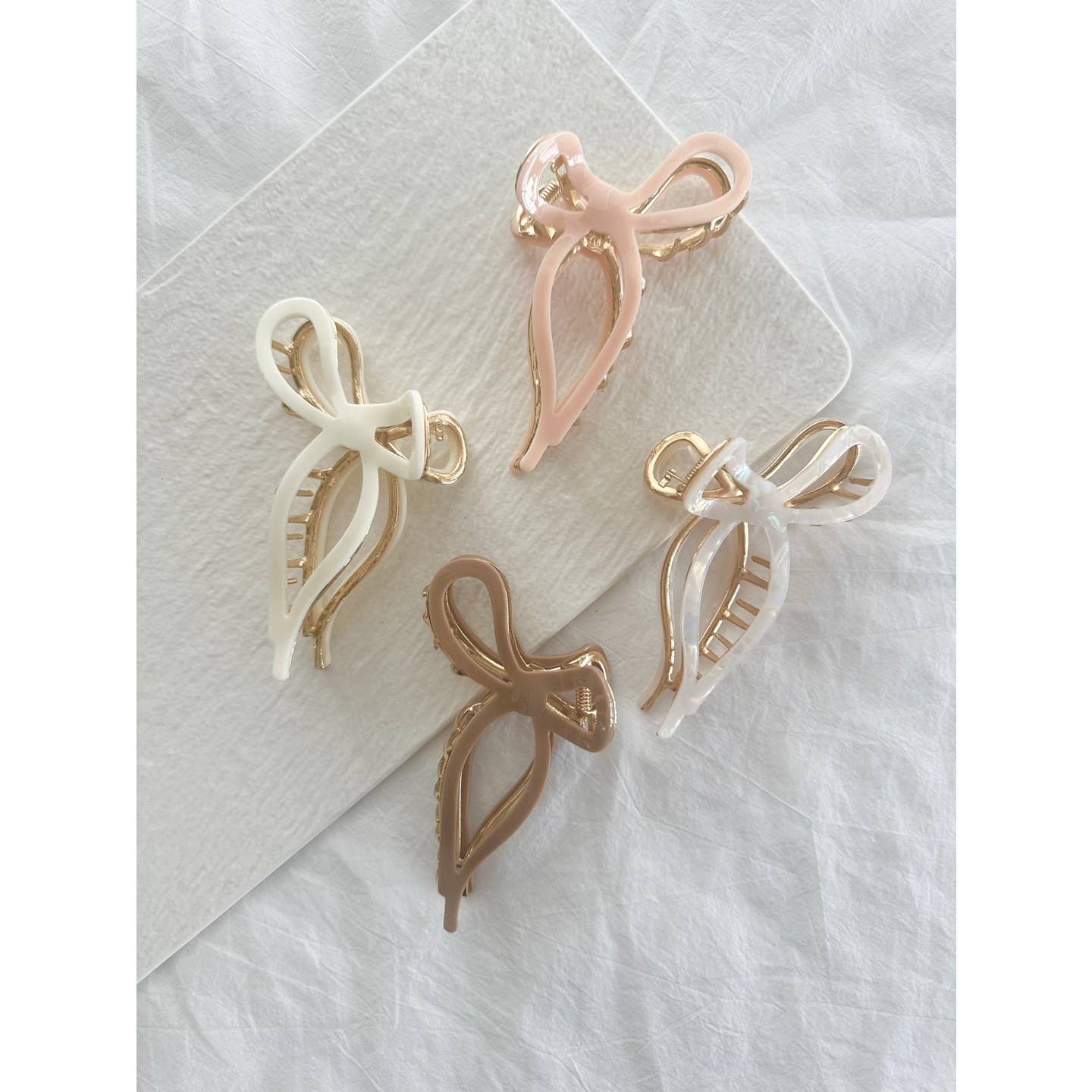 Bow Shaped Acetate and Metalltic Hair Clip