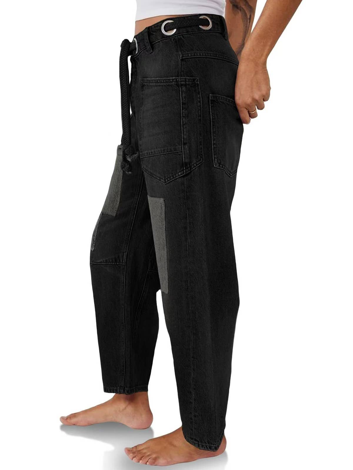 Barrel jean with patches
