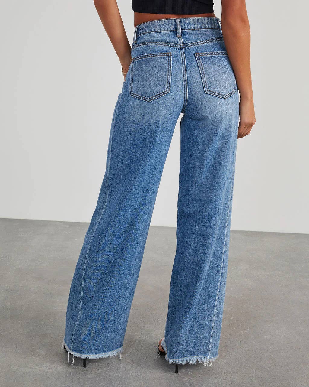 90's Baggy Straight Jeans w/Raw Hem -Medium Wash