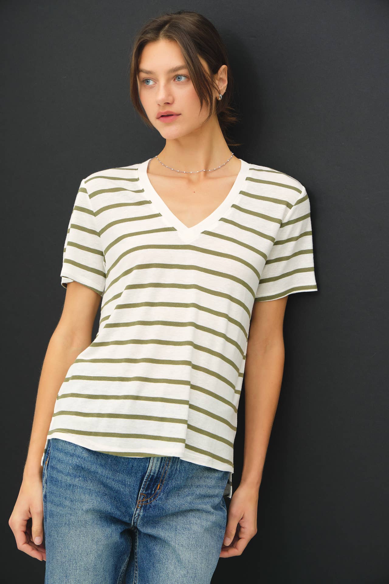 Short Sleeve V-Neck t-Shirt,Relaxed Fit -Heather Gray