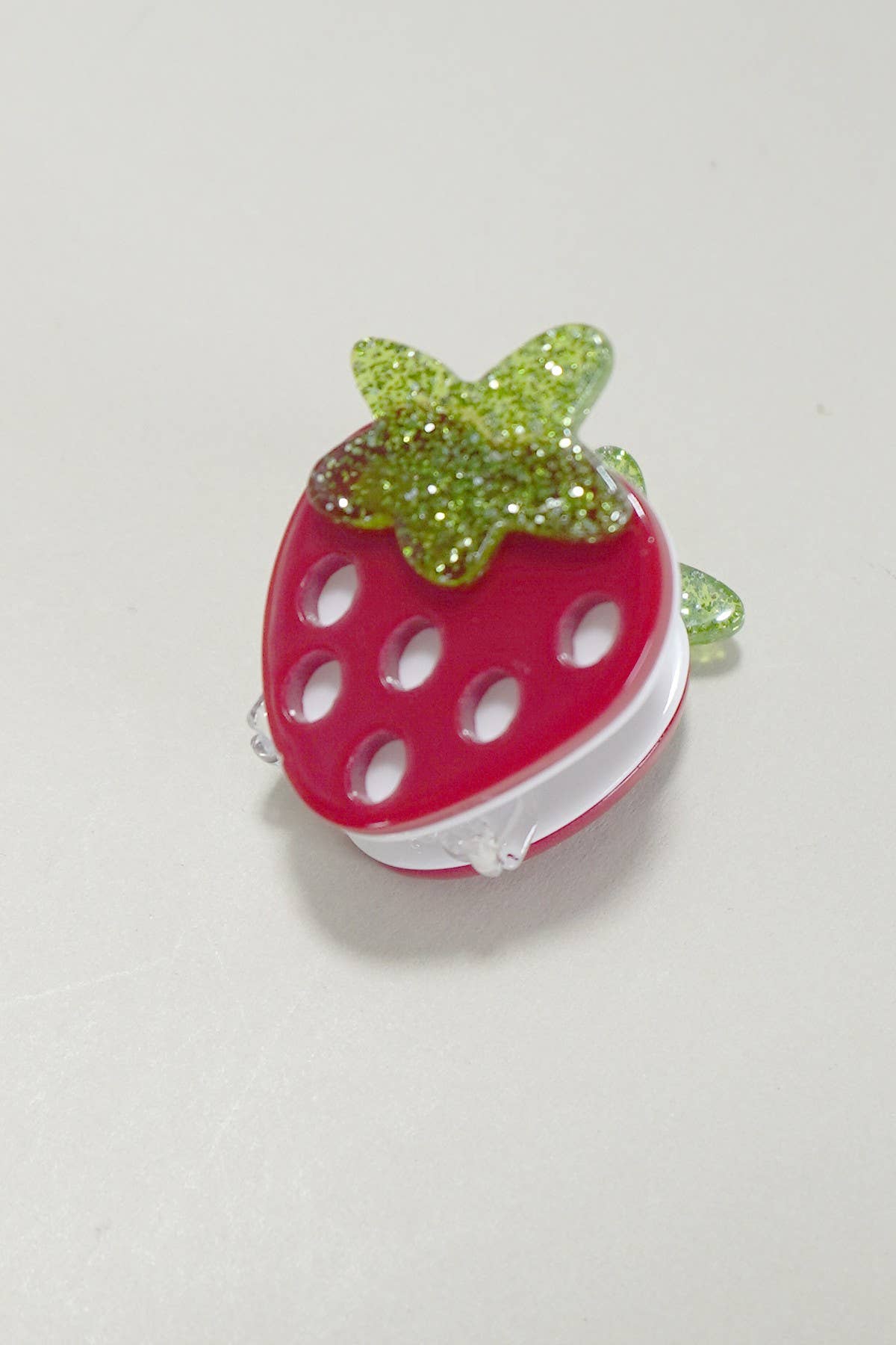 MINI STRAWBERRY HAIR CLAW CLIPS