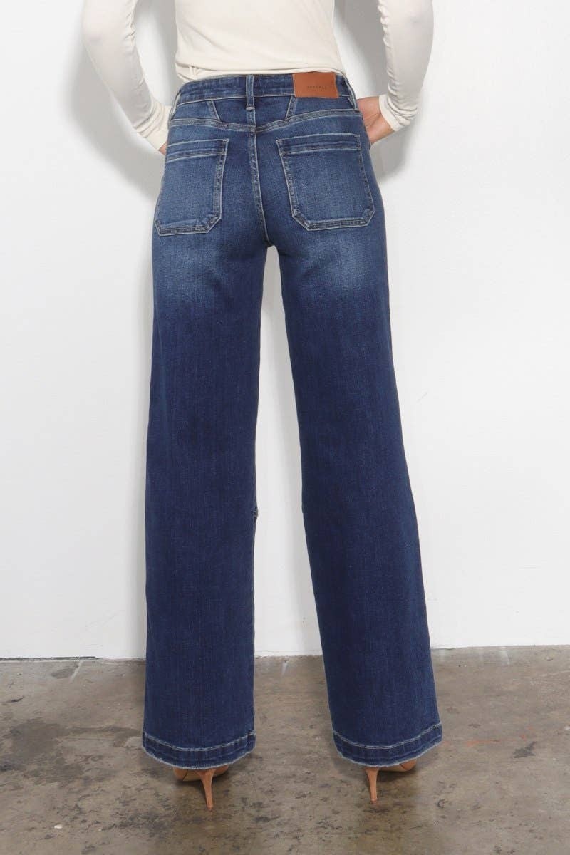 Relaxed Wide Leg Jeans
