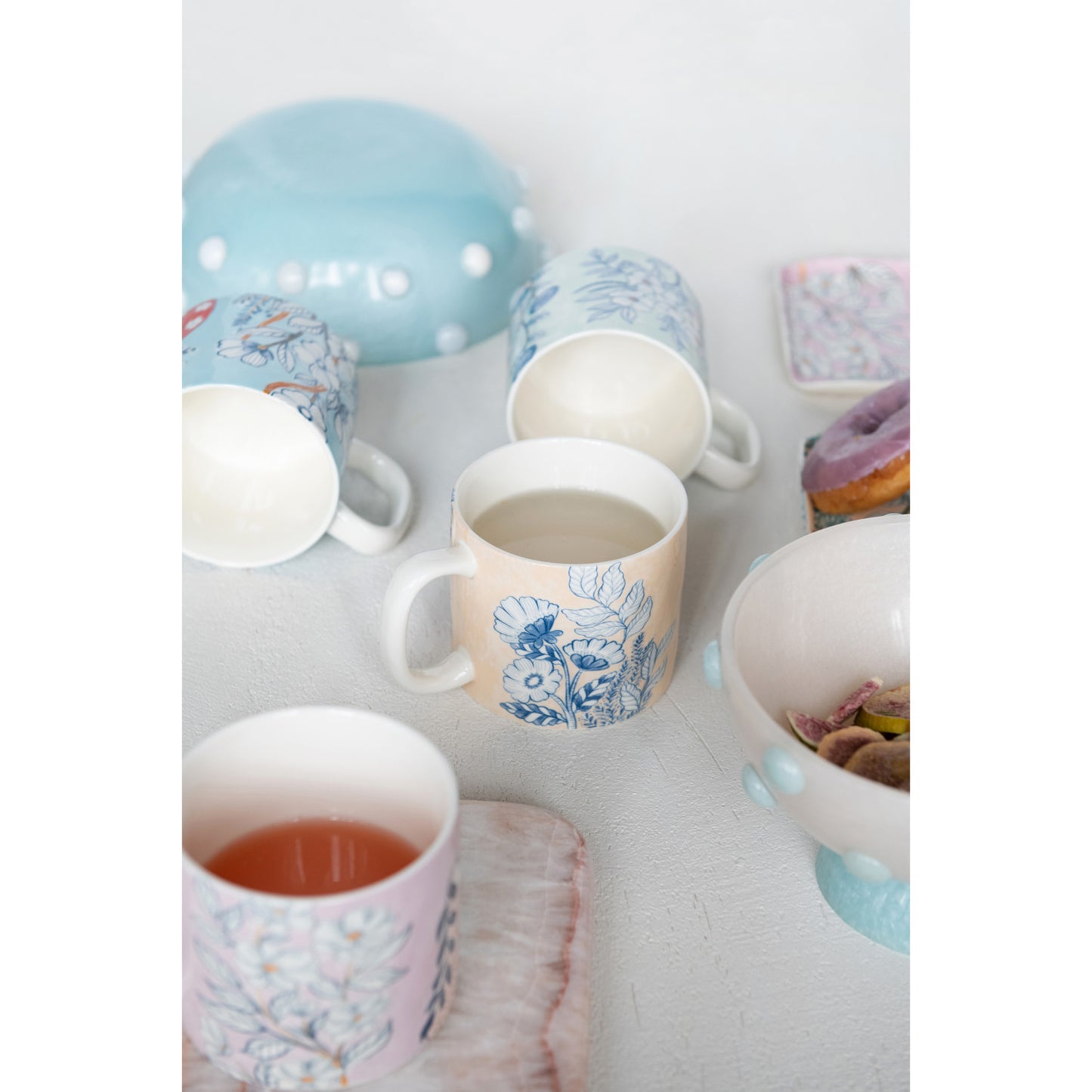 Mug w/ Flowers - 4 Styles