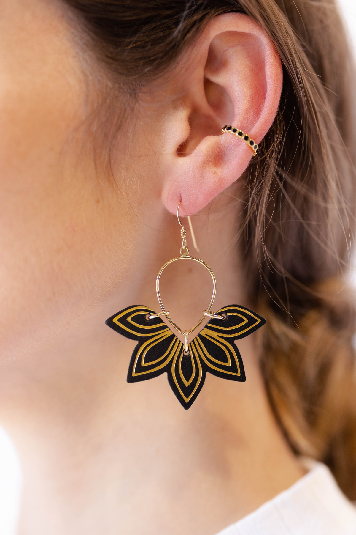 Black Floras Dangle Earrings